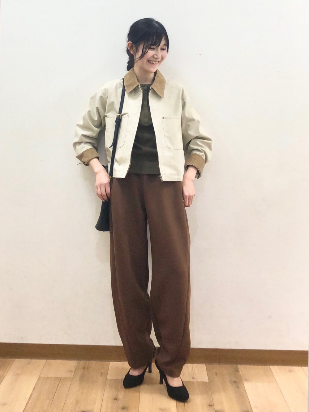 ドライスウェットカーブパンツ、ジップアップショートジャケット」の