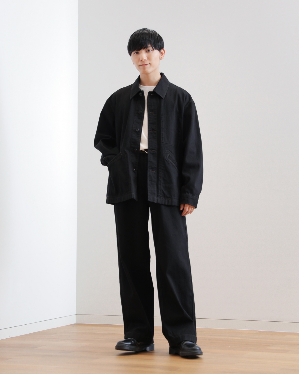 UNIQLO U オーバーサイズカラーデニムジャケット　Mサイズ ブラック ユニクロU オーバーサイズカラーデニムジャケット M ブラック