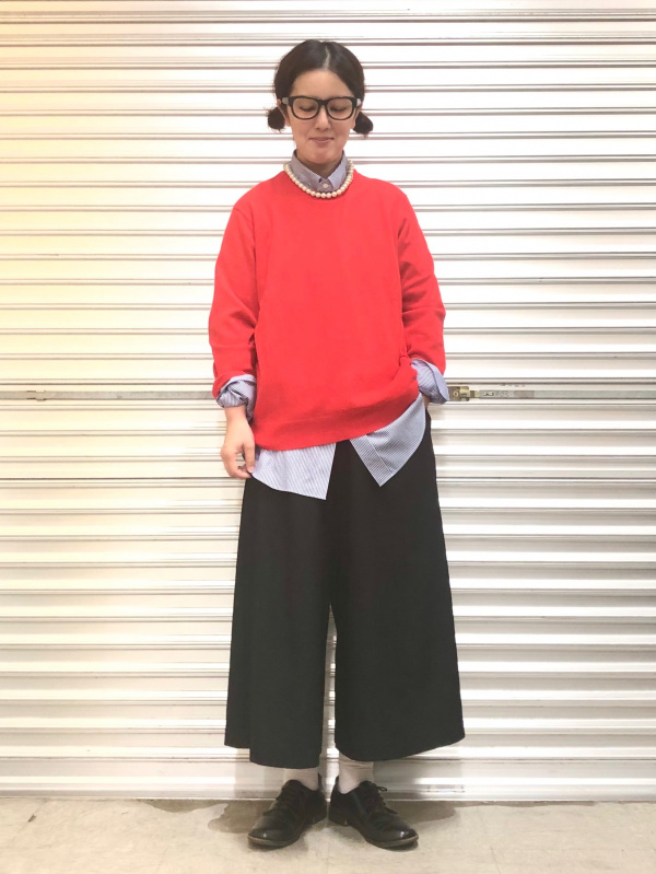 ブラッシュドジャージーワンピース、カシミヤクルーネックセーターの