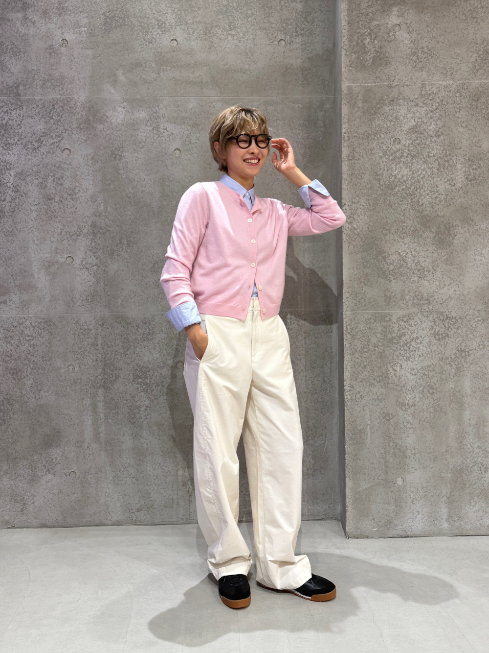 UNIQLO カシミヤクルーネックショートカーディガン ユニクロ公式 | カシミヤクルーネックショートカーディガン(レディース)