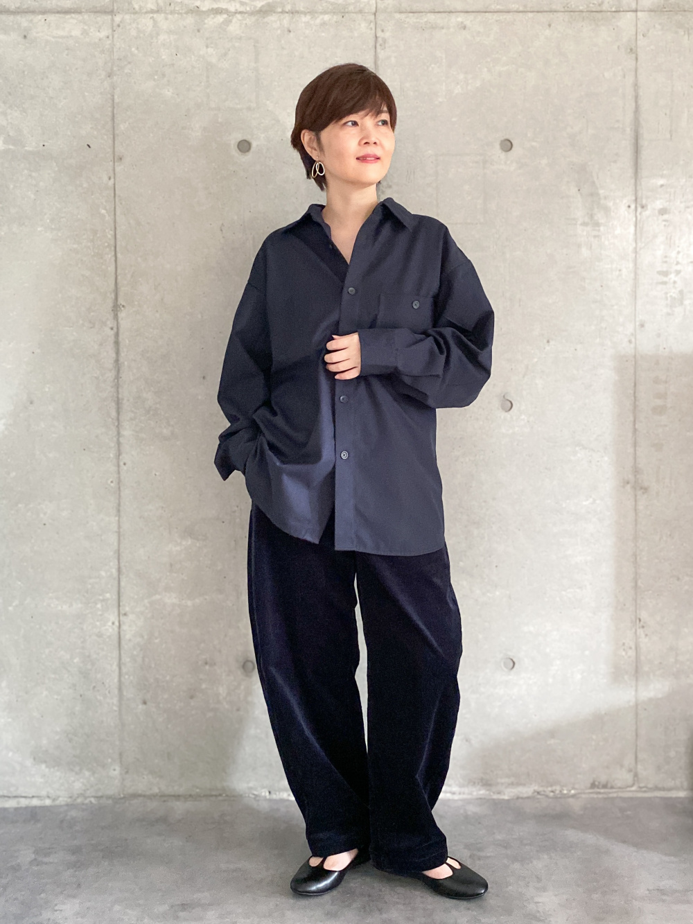 コーデュロイカーブパンツ/丈短め」の着用コーディネート| ユニクロ公式