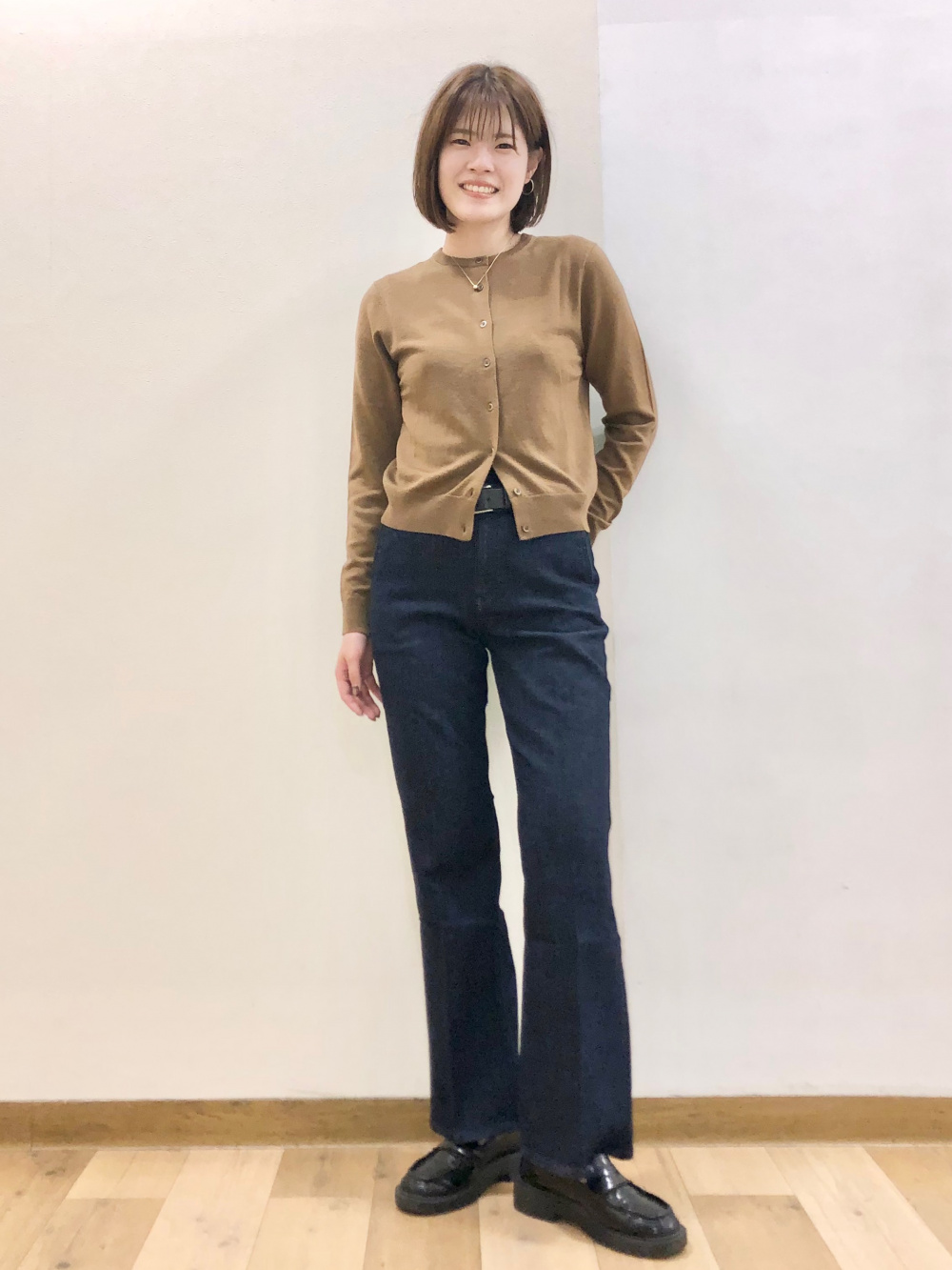 スリムフレアトラウザージーンズ」の着用コーディネート| ユニクロ公式