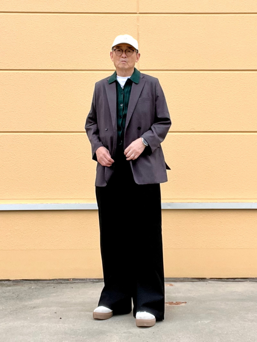 感動ダブルジャケットリラックスフィット、感動タックワイドパンツ」の