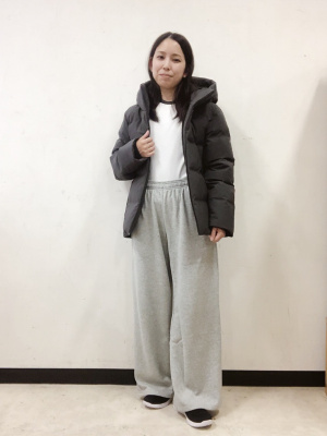 ユニクロ公式 | シームレスダウンパーカ