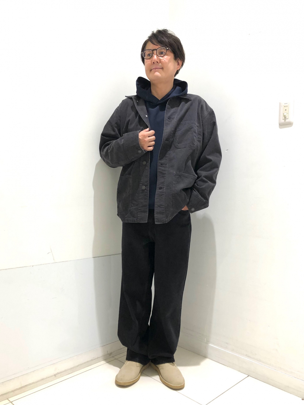 デニムジャケット、ワイドストレートジーンズ」の着用コーディネート