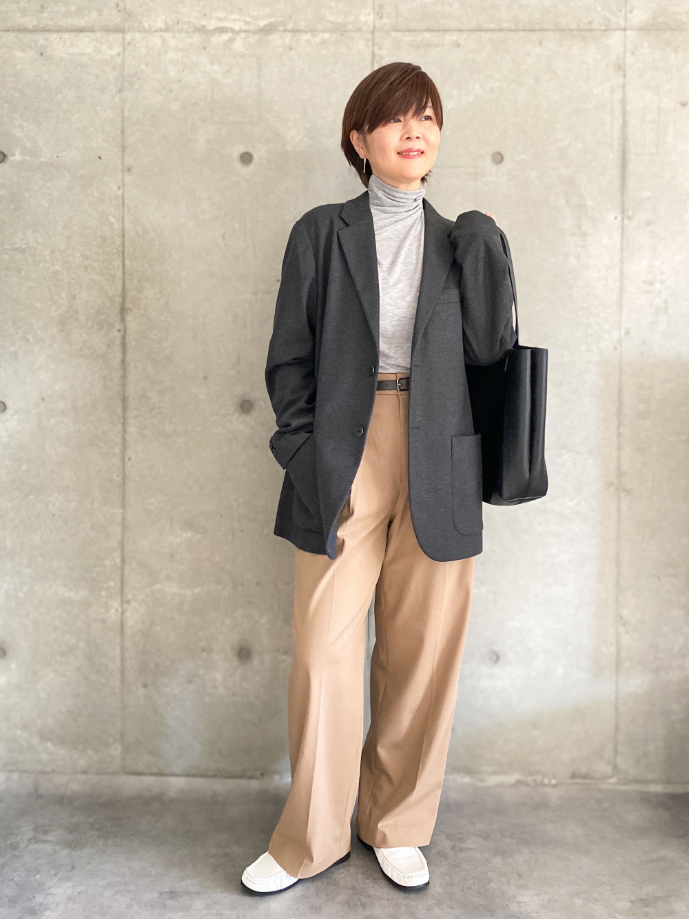 スーピマコットンT、コットンブレンドジャケット」の着用