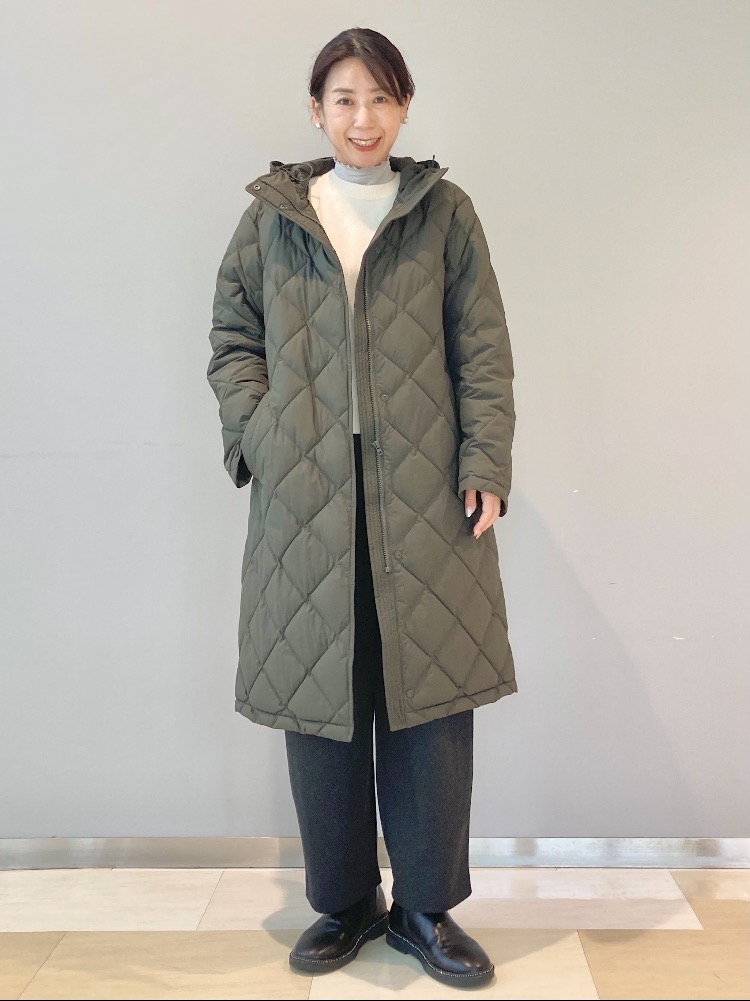 パフテックロングコートリラックスフィット、カシミヤクルーネック