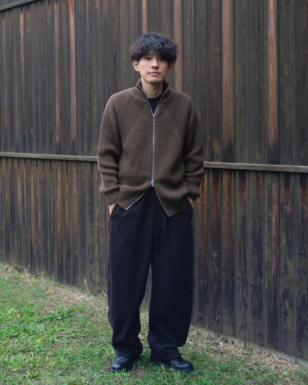 ブラッシュドスウェットワイドパンツ（メンズ）の着用コーディネート