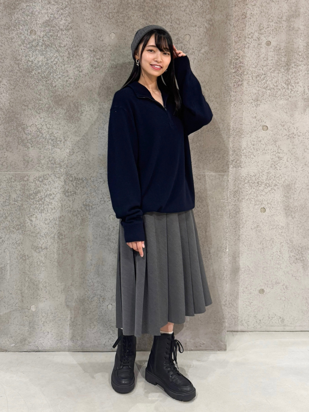 カシミヤハーフジップセーター、コットンシャツ」の着用コーディネート