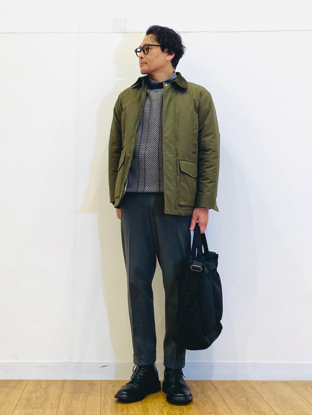 パフテックユーティリティジャケット、ラムクルーネックセーター」の