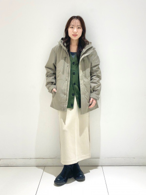 ハイブリッドダウンパーカ　カーキ　L ユニクロ公式 | ハイブリッドダウンパーカ（3Dカット）