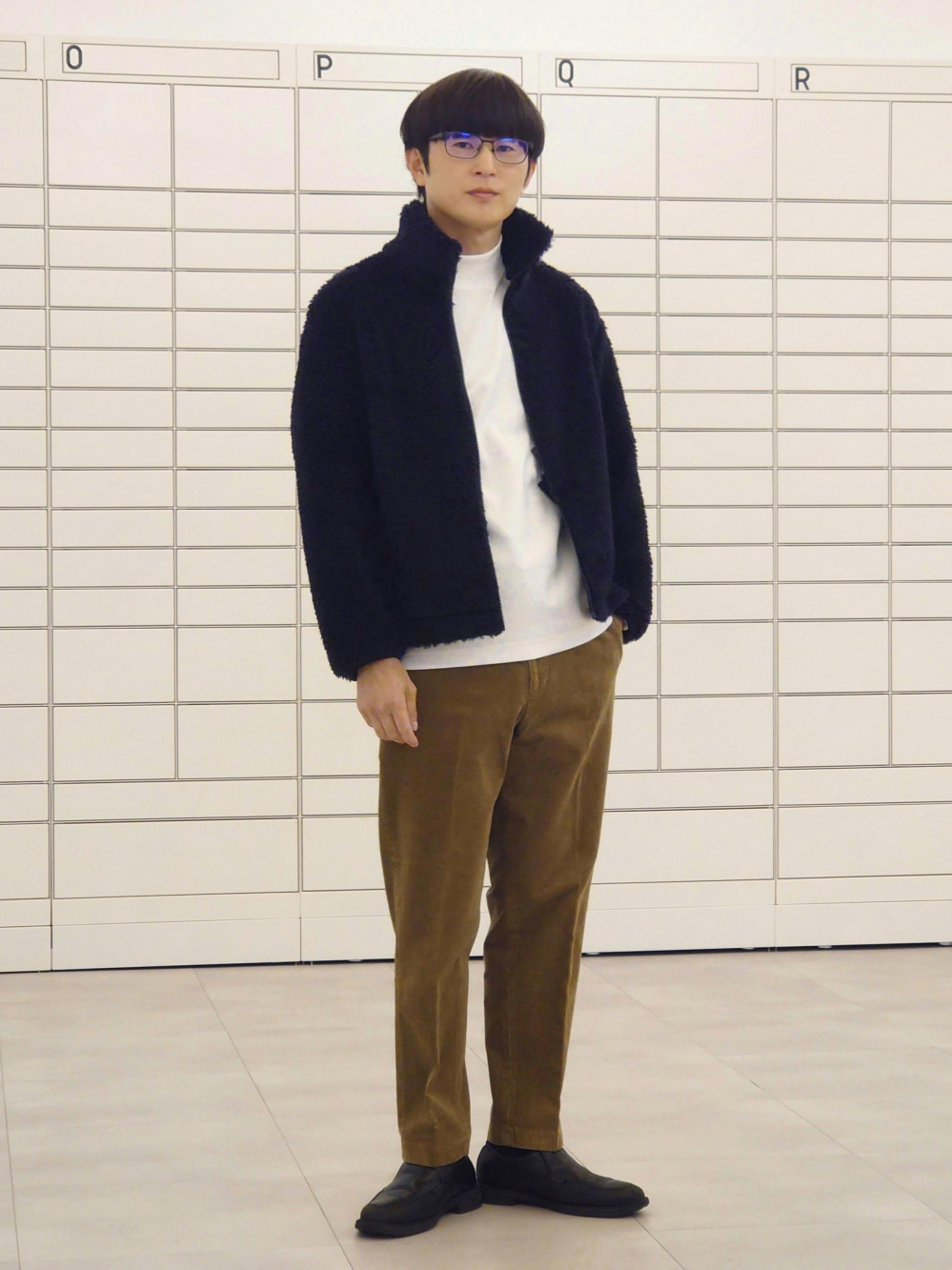 オーバーサイズカラーデニムジャケット、ブラッシュドモックネックT