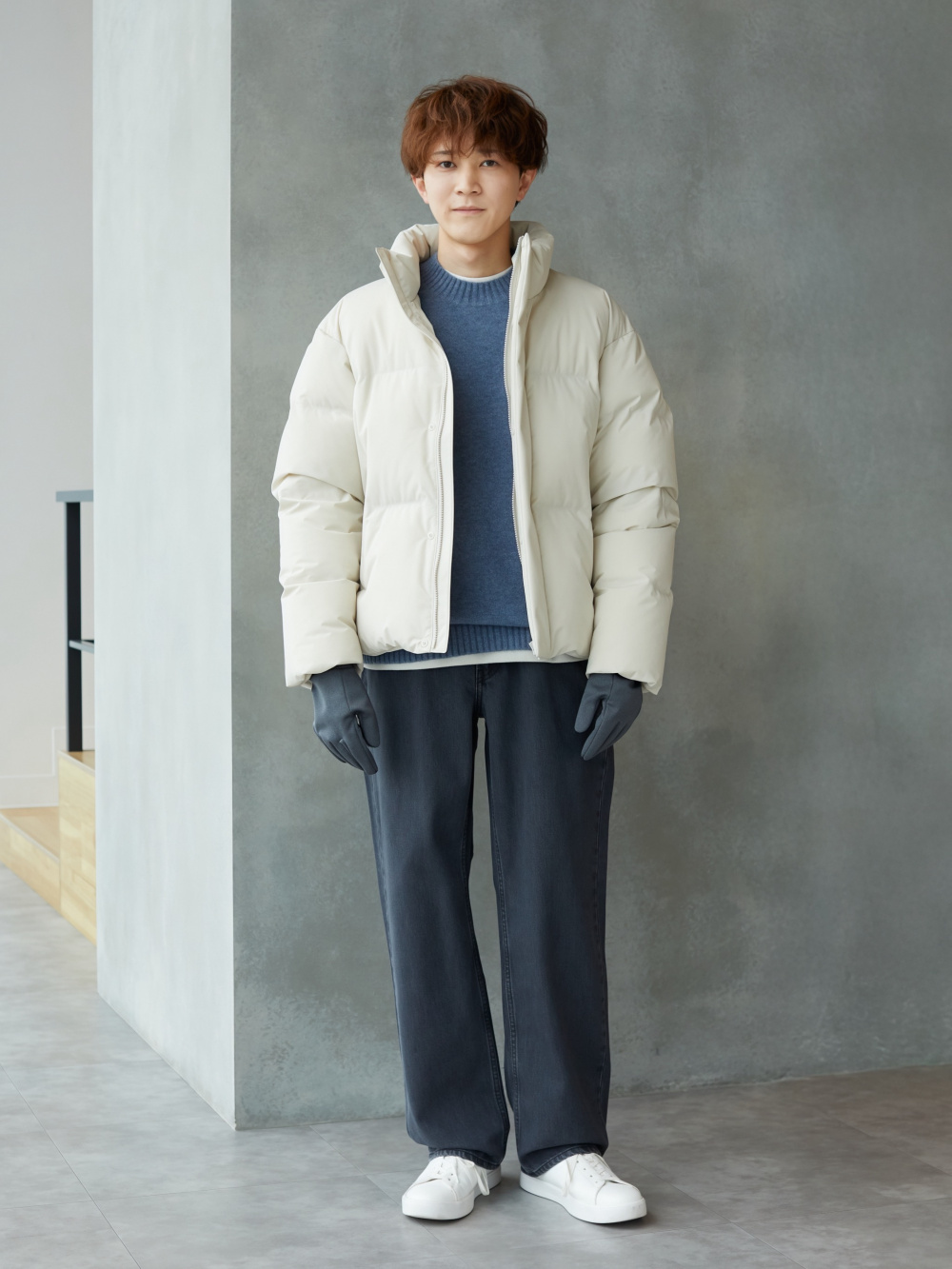 ソフトニットフリースクルーネックT、フリースジャケット」の着用