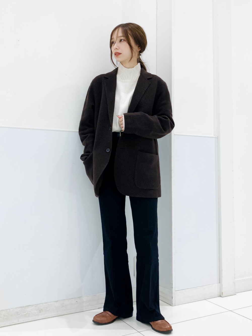 スリムフレアトラウザージーンズ」の着用コーディネート| ユニクロ公式