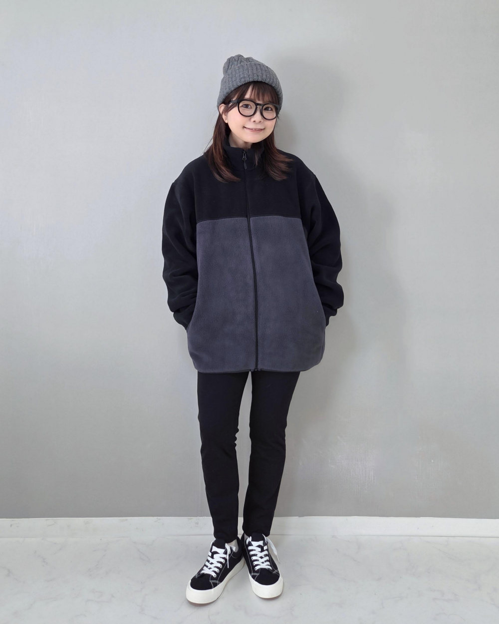 フリースジャケット、mofusand ファーリーフリースセット」の着用