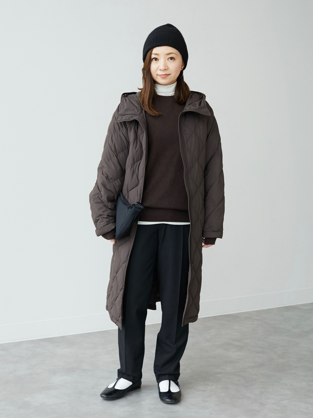 パフテックロングコートリラックスフィット、ストレートジーンズ」の