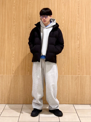 ユニクロ公式 | シームレスダウンパーカ