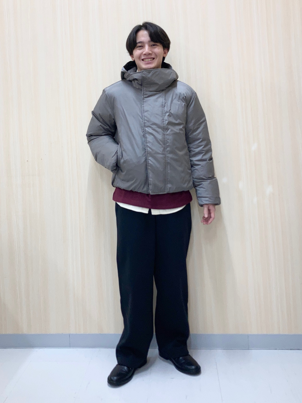 ソフトニットフリースクルーネックT、フランネルシャツ」の着用