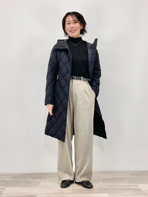 パフテックロングコートリラックスフィットのレディースコーディネート