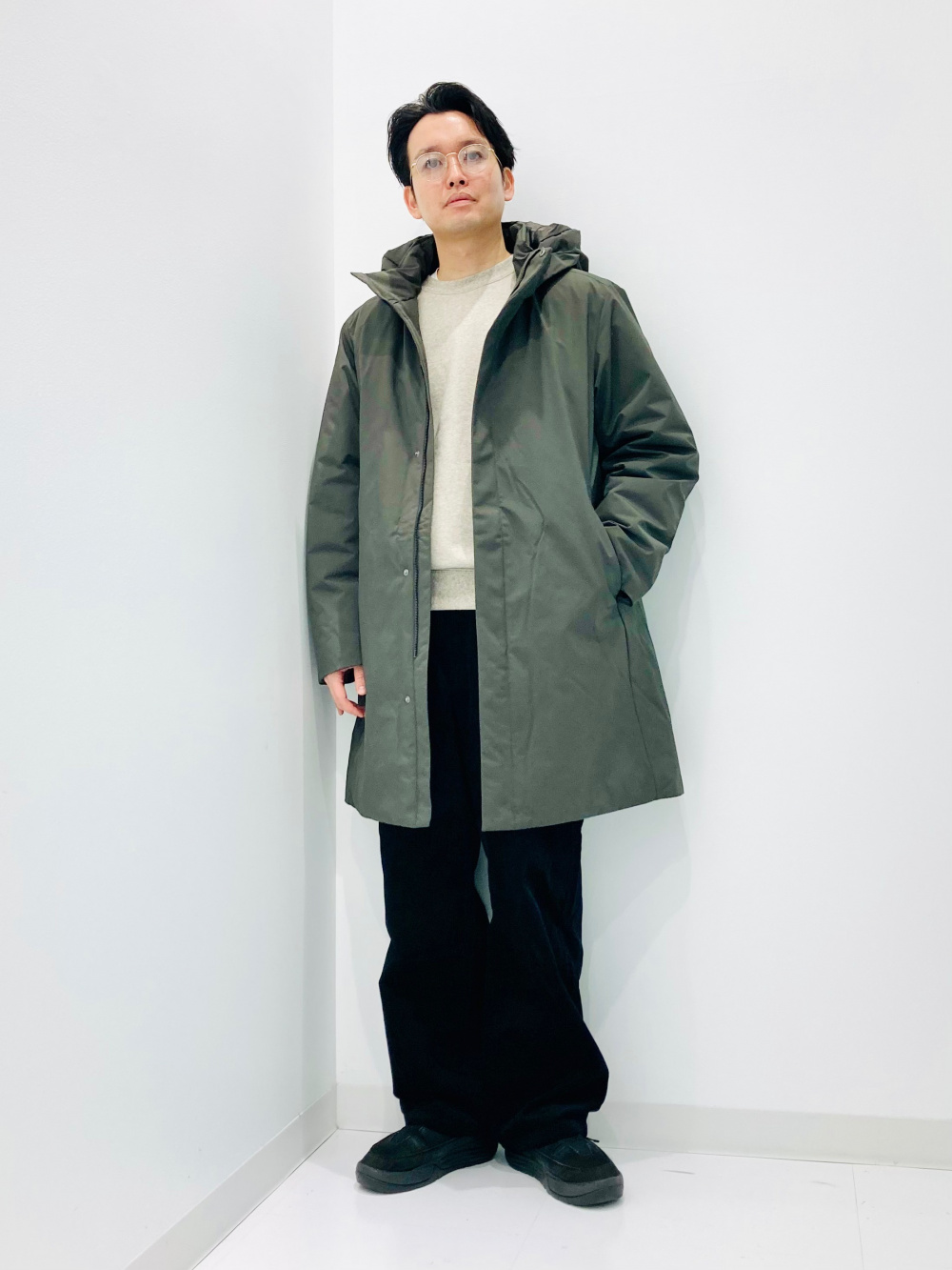 UNIQLO パフテックショートブルゾン　L オリーブ　未使用　タグ付き 送料無料 完売品 新品 ユニクロU パフテックショートブルゾン オリーブ