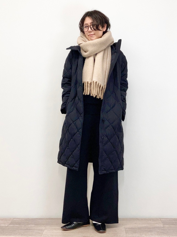 パフテックロングコートリラックスフィット（レディース）の着用