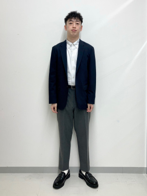 ＜むぎ様＞ 新品同様／セットアップ／感動ジャケット+感動パンツ／ネイビー／M むぎ様＞ 新品同様／セットアップ／感動ジャケット+感動パンツ