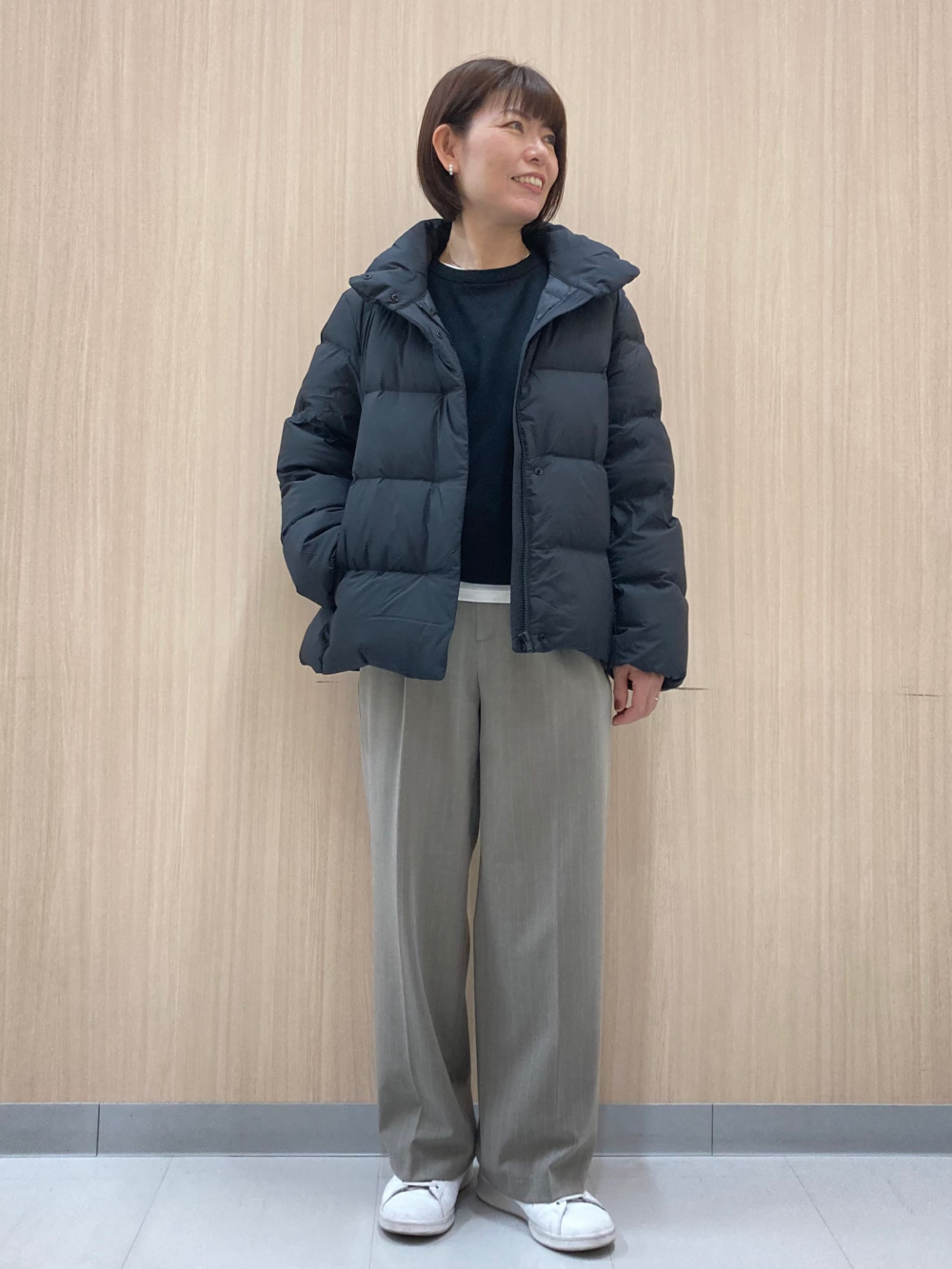 UNIQLO ユニクロ パウダーソフトダウンジャケット ブルー M パウダーソフトダウンジャケット」の着用コーディネート| ユニクロ公式
