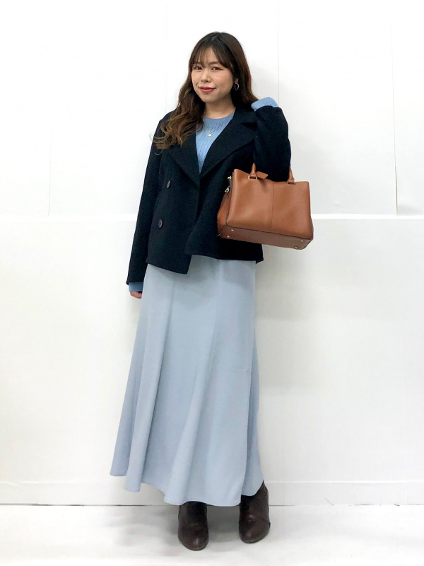 ダブルフェイスショートコートリラックスフィット（レディース）の着用