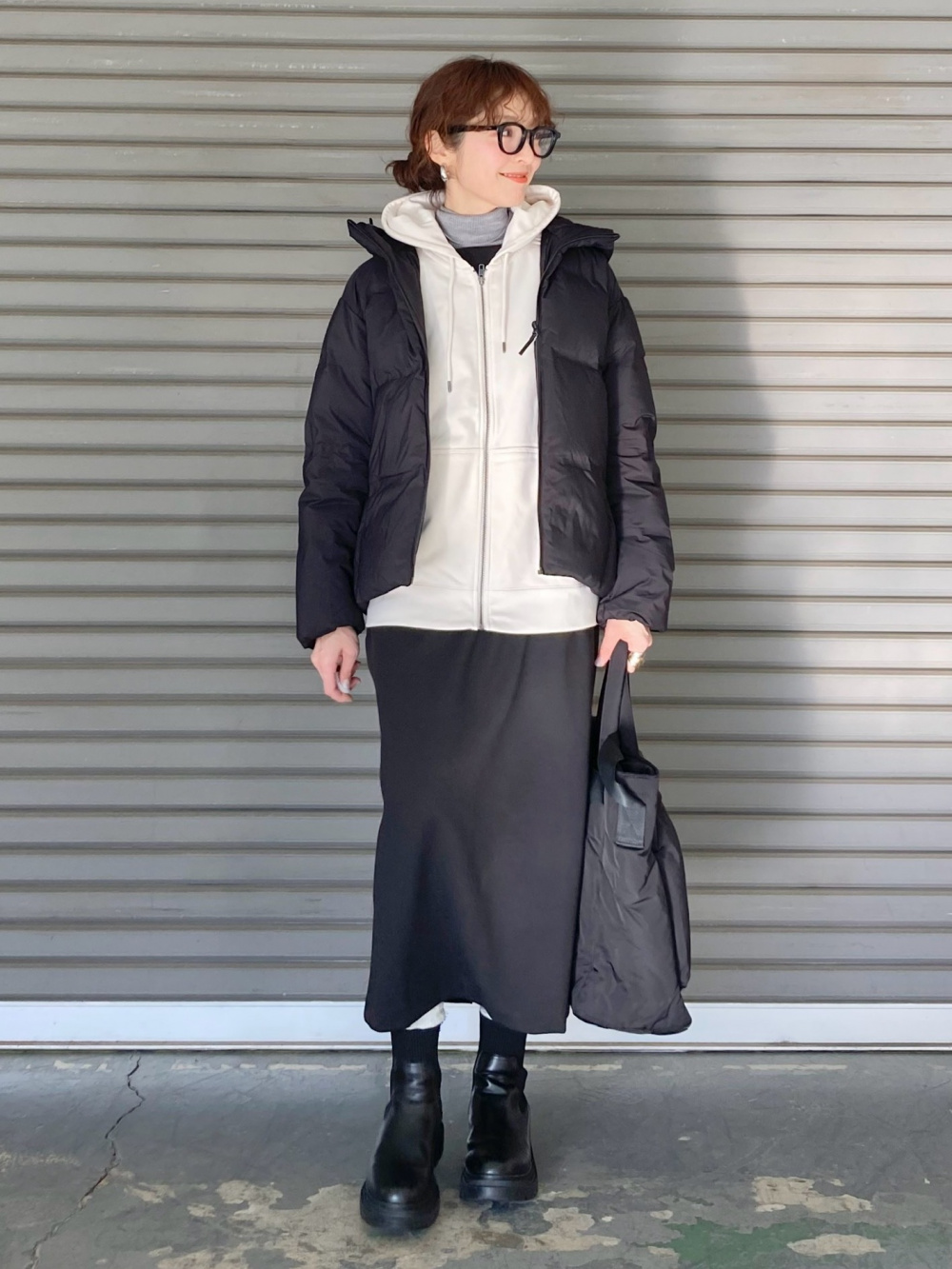 スウェットフルジップパーカ、ウィンドプルーフ2WAYコート」の着用