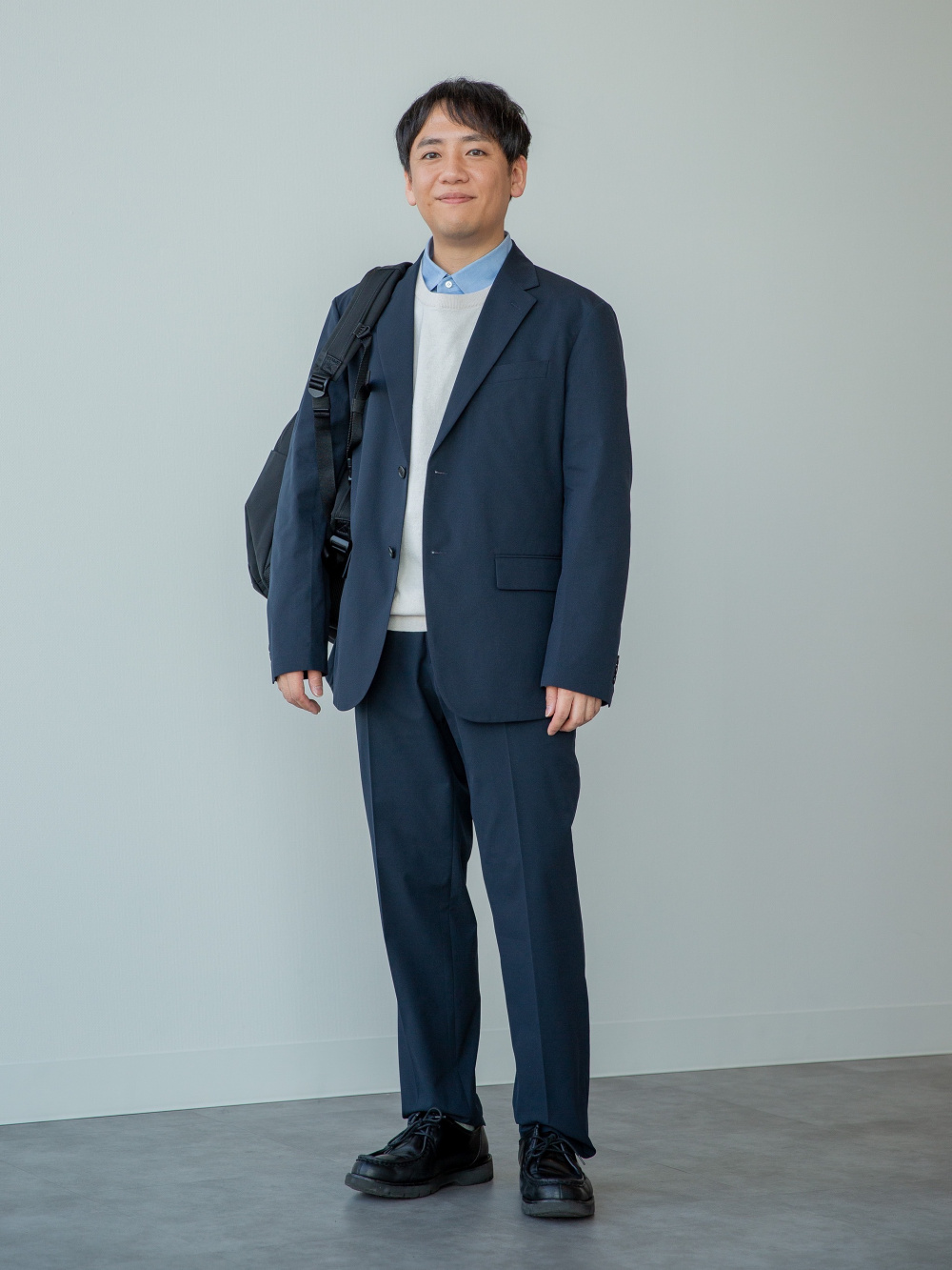 感動ジャケット/ライト、ウォッシャブルVネックベスト」の着用