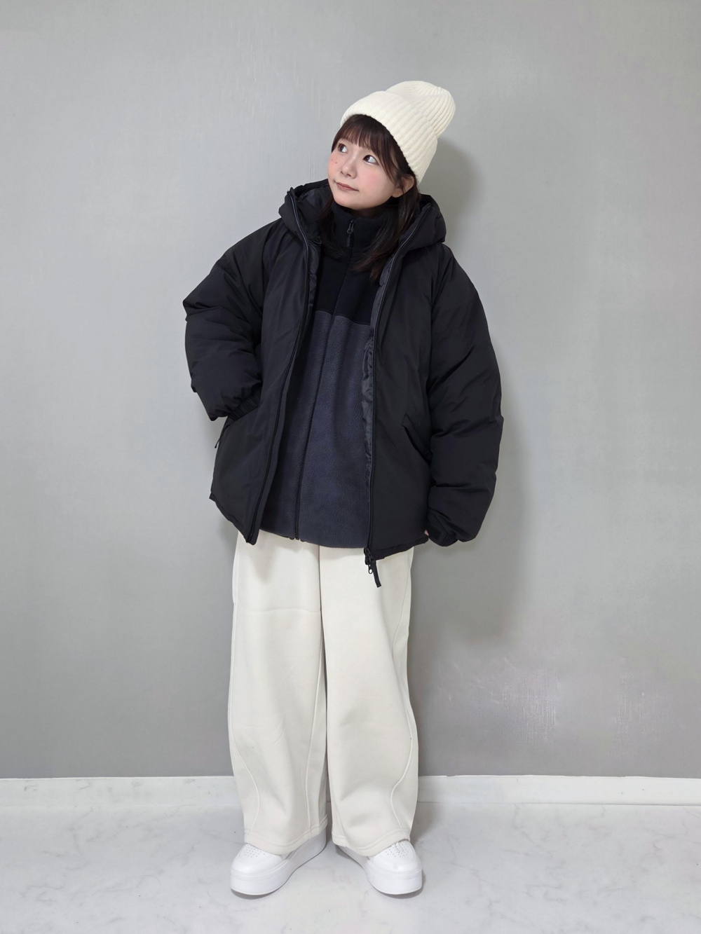 ヒートテックボアスウェットパンツ、フリースジャケット」の着用