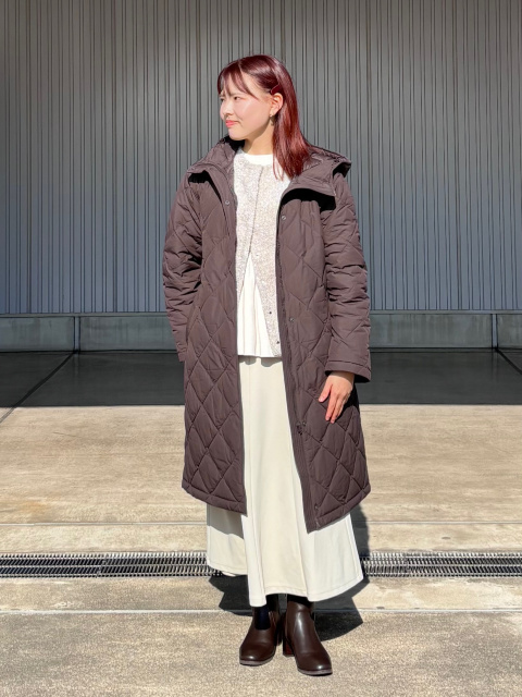 パフテックロングコートリラックスフィットのレディースコーディネート