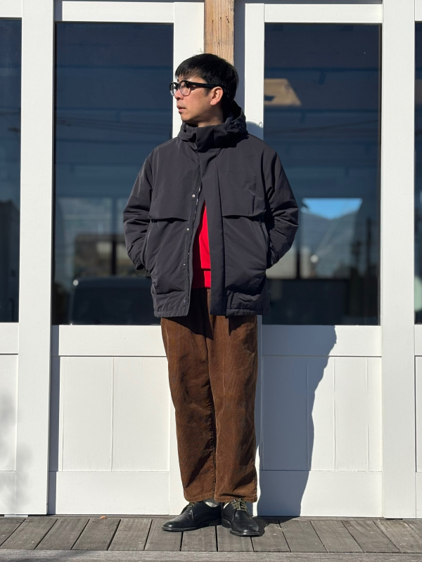 ハイブリッドダウンオーバーサイズパーカ（メンズ）の着用