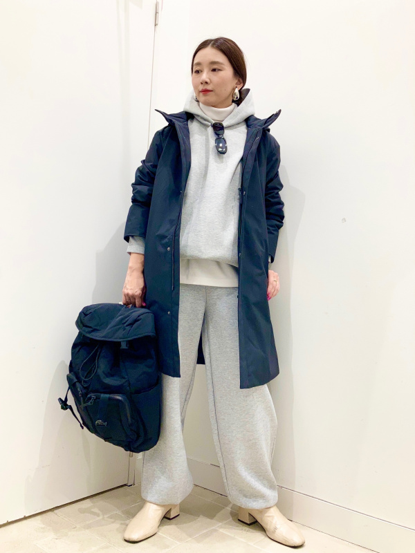 スウェットワイドパンツ、ヒートテックフリースタートルネックTの