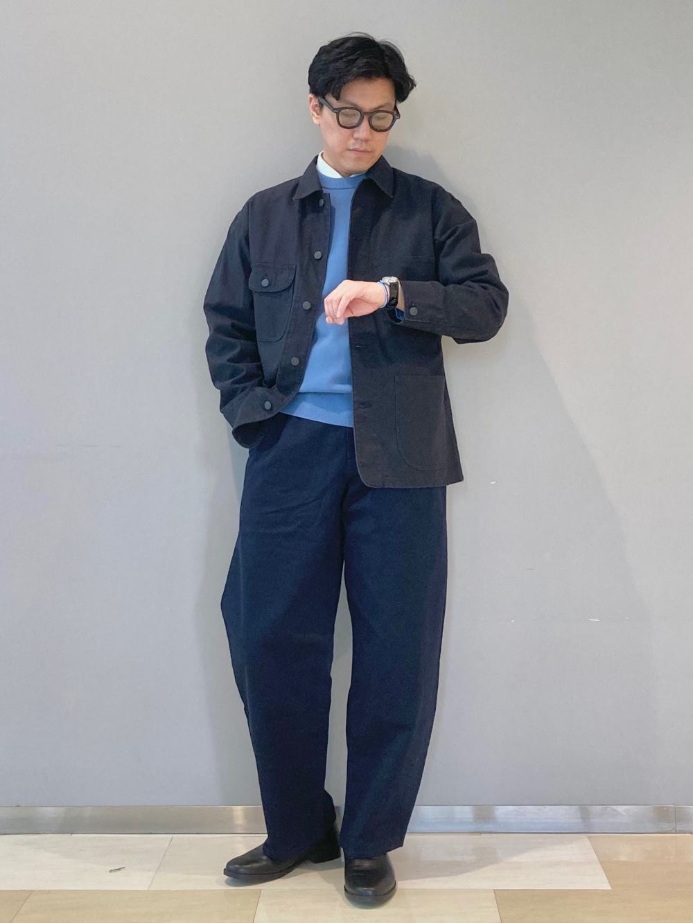 ユーティリティジャケット、バレルパンツ」の着用コーディネート