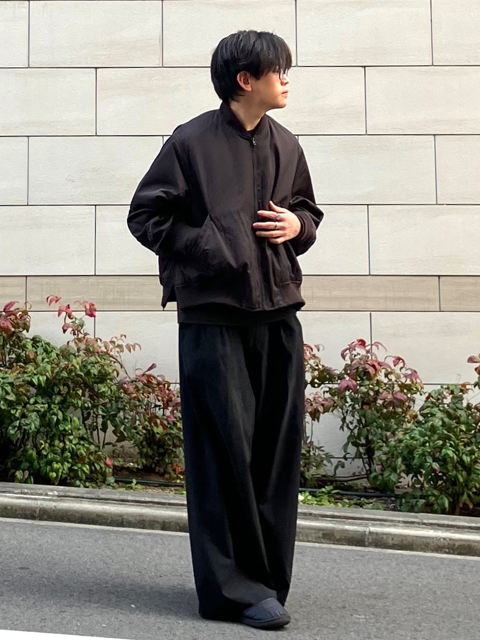 感動ダブルジャケットリラックスフィット、感動タックワイドパンツ」の