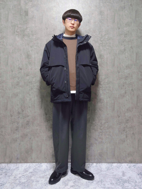 ハイブリッドダウンオーバーサイズパーカ（メンズ）の着用