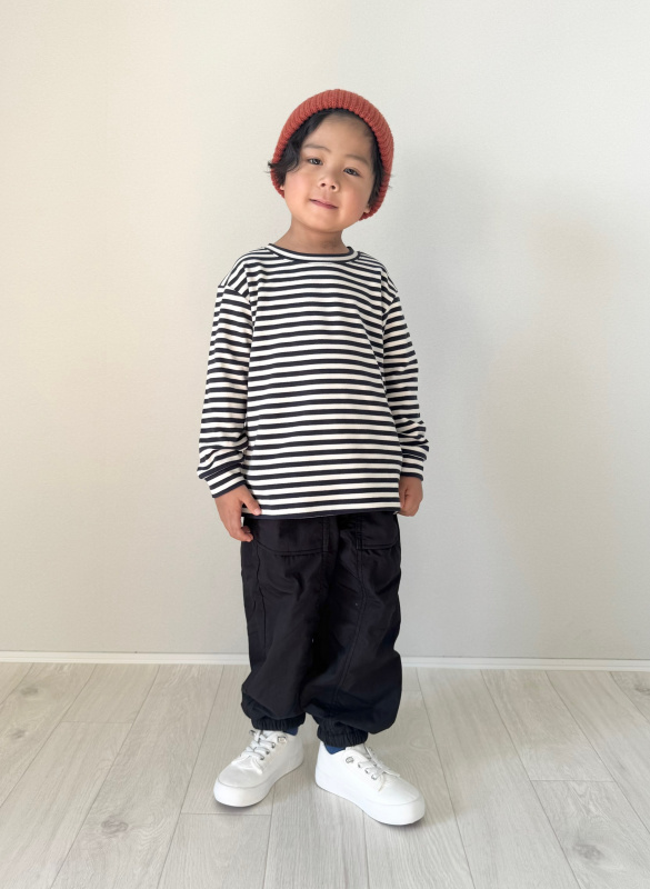 フリースクルーネックTシャツ、ヒートテックハイソックス/ケーブル