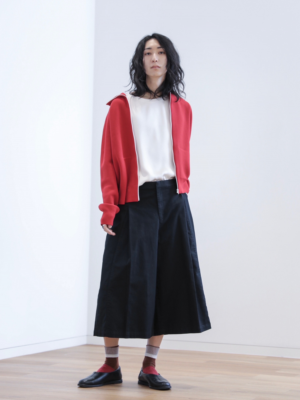 ミラノリブフルジップカーディガン」の着用コーディネート| ユニクロ公式