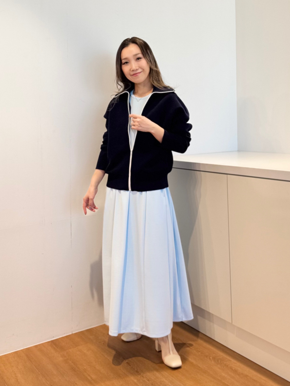 UNIQLOミラノリブフルジップカーディガン　Mサイズ スウェットストレートパンツ、ミラノリブフルジップカーディガン」の