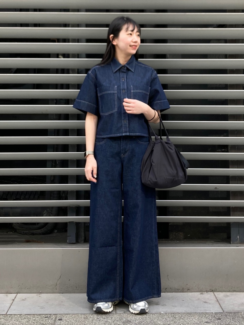 ユニクロ　デニムリラックスシャツジャケット　ネイビー　M UNIQLO - ユニクロC デニムリラックス シャツジャケット M ネイビー