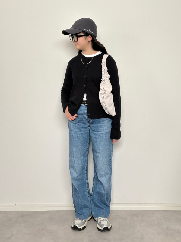 ワイドストレートジーンズ（レディース）の着用コーディネート一覧