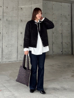 ユニクロ公式 | スリムフレアトラウザージーンズ