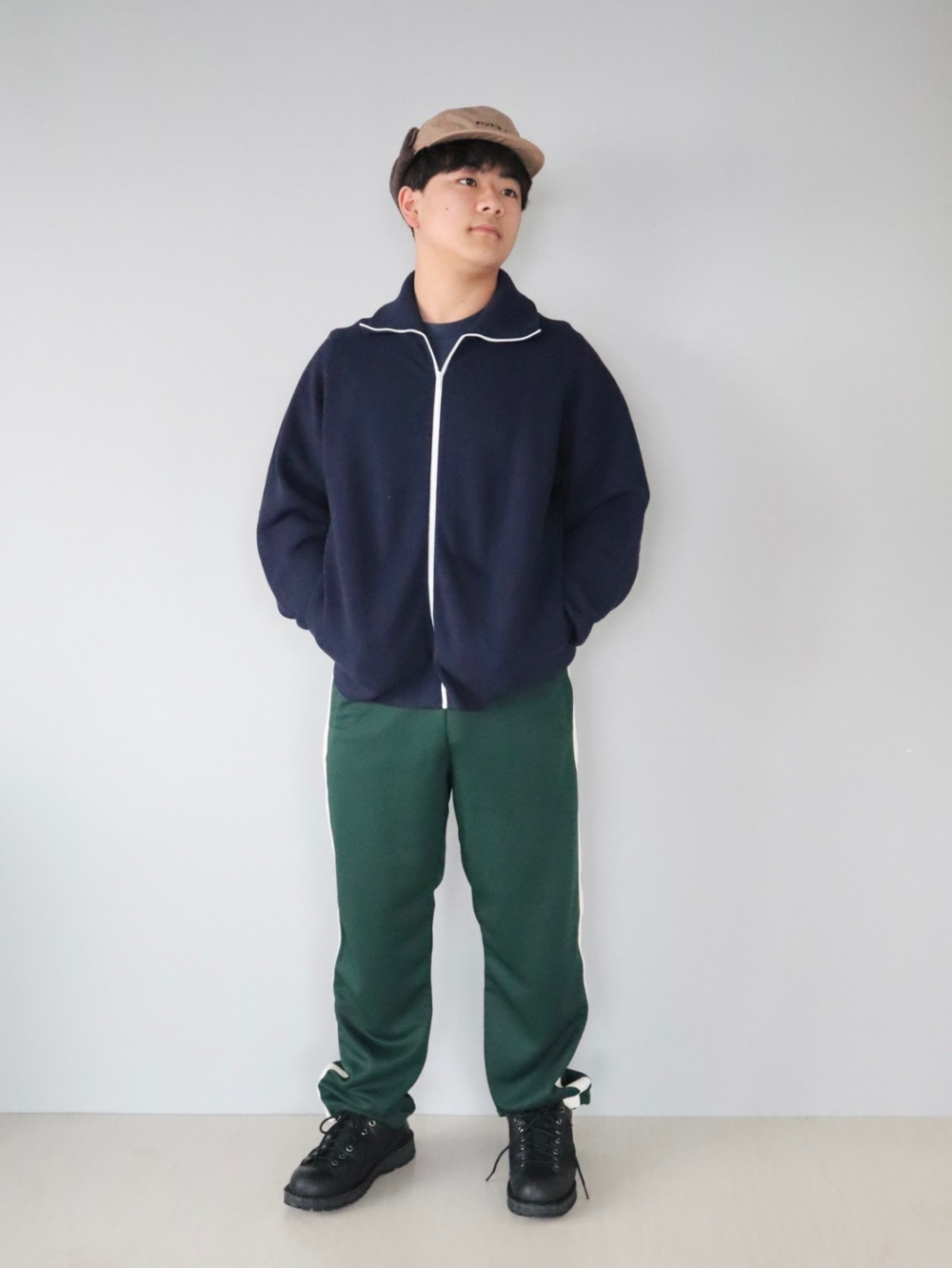 ミラノリブフルジップカーディガン」の着用コーディネート| ユニクロ公式