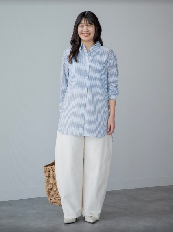 コットンロングシャツのコーディネート・着用イメージ｜ユニクロ公式