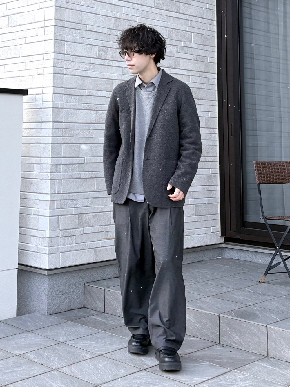 UNIQLO C ニットジャケット •タックワイドテーパードパンツ セット ニットジャケット、タックワイドテーパードパンツ」の着用