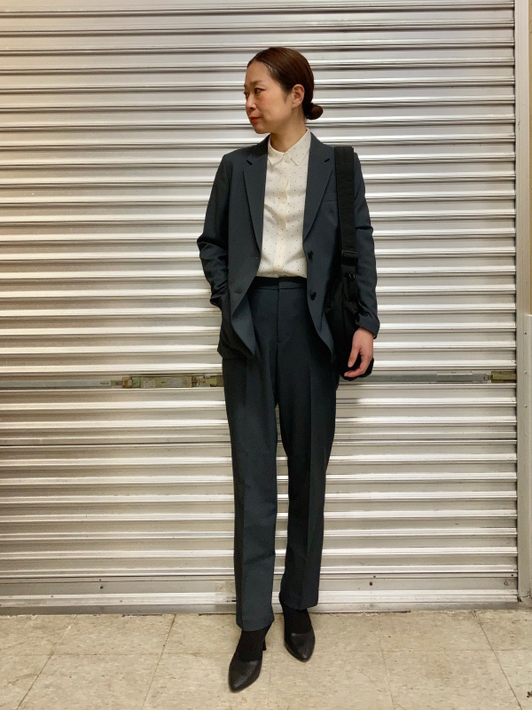 9日まで‼️感動ジャケット+感動パンツ+レーヨンブラウス+パンプス+トートバッグ 感動ジャケット、レーヨンブラウス/プリントのコーディネート・着用