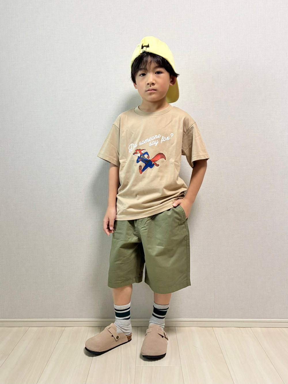 イージーショートパンツ、GIRLS ルーズソックス（3足組）」の着用
