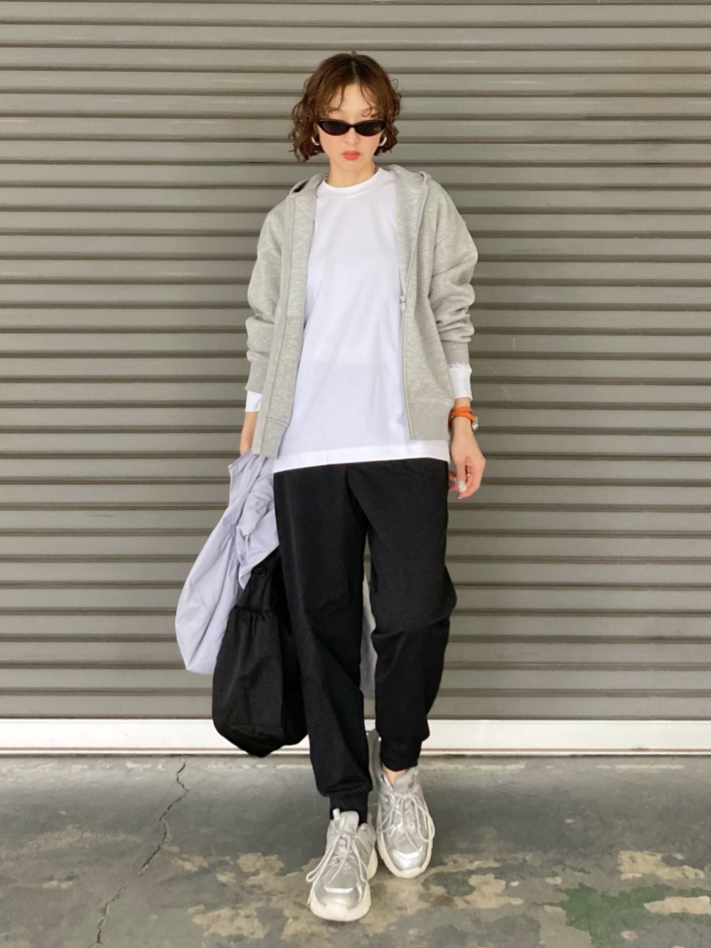 UNIQLO＋j ドライスウェット　セットアップ　ホワイトorブラック ドライスウェットリラックスブルゾン（セットアップ可能）、メッシュ