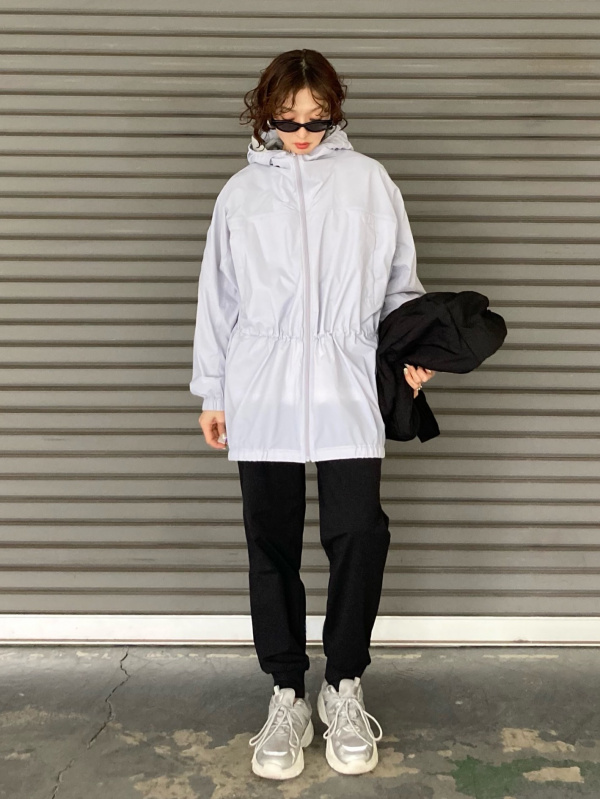 クルーネックTシャツ、パフテックロングコートリラックスフィットの